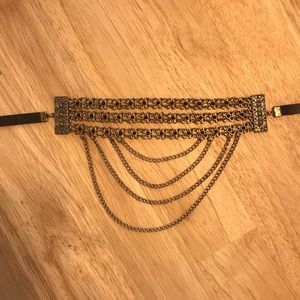 Layered choker
